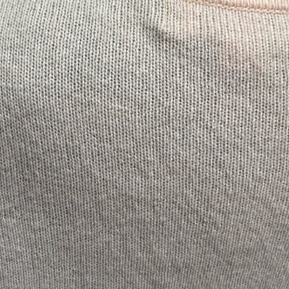 100% Cashmere Button-Down Cardigan Sweater, Blush Pink, Juniors L, Circa 1990s - Picture 13 of 16